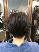 ケアルタイム(Curel time) 後頭部にウェイトをだしたショートボブ