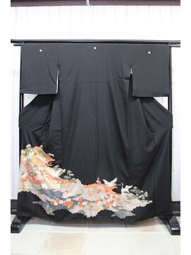 ルナクレセント (Luna crescent) 留袖MT-18 ¥11000~(着付料込み)