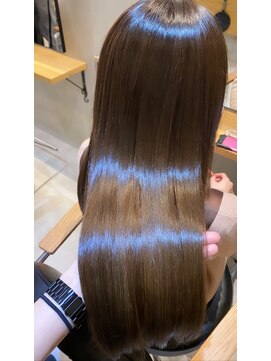 ジーナ 船橋(Zina) 小顔セミウェットウェーブピンクベージュハイライトカラー