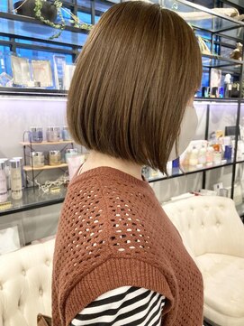 ラーサ(LaHzA) guestsnap●肩上切りっぱなしボブ