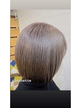 クロシェットヘアデザイン ミルクティーベージュボブ