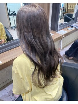 ケンジ 横須賀中央(KENJE) 透けるグレージュカラー