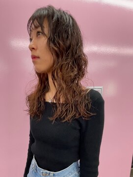 キジ(KIJI) ［ブリーチ履歴2回］ミディアムブリーチパーマ