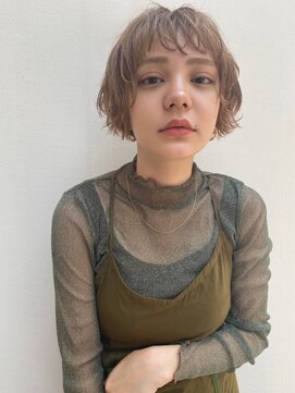 エイチ(H eitf) ウェーブショートボブ