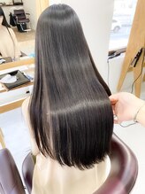 艶髪・質感矯正に徹底的にこだわった最新トリートメントのシナジーパウダー& 高濃度水素で美艶髪に♪