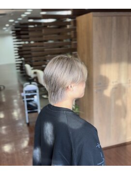 リル バイ ラミール(LiL by lamiell) ホワイトベージュ×メンズウルフ