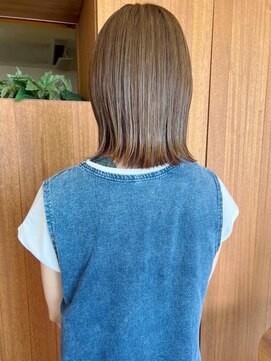 トップヘアー アヴェニュー 刈谷(TOPHAIR Avenue) 肩で切り揃えたミディアムボブ