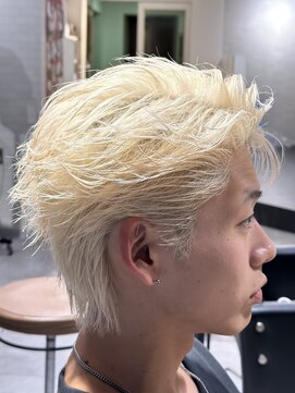 オーシャントーキョー 神戸(OCEAN TOKYO KOBE) ホワイトブロンドガイルウルフ