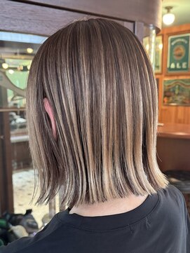 スリー(three) プレイングカラー