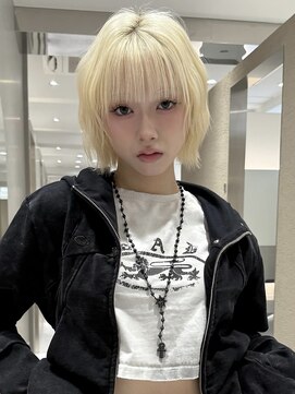 ヴィヴィー 福岡天神店(VIVIE) ハチ張り解消ウェーブボブと抜きっぱなしブロンド♪