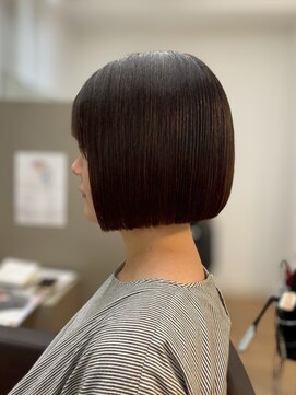 ジエクト ヴィシア(The Ect VIXIA) ミニマルボブ/ヘイリーボブ/シルバーベージュ