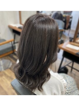 テーラヘアー 南行徳店(TELA HAIR) くすみベージュ