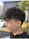 スペインカール風ニュアンスパーマ×フェード