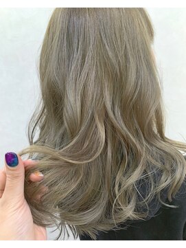 ラウレア(Laule'a) シャイニー アッシュ