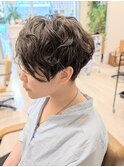 人とかぶらないおしゃれを♪アシメ×ショート×パーマ×アッシュ