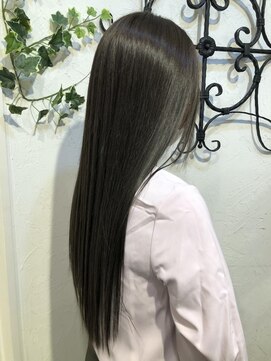 ローグヘアー 綾瀬店(Rogue HAIR) 艶感グレイカラー【綾瀬美容室】 《Rogue　柴崎》