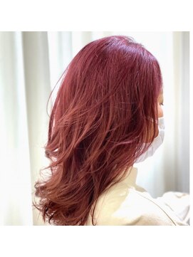 ルアナ ヘア アンド トリートメント(Luana) パイモアで原色カラーstylist高橋