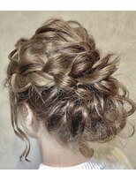 フリーダム(freedom)&nbsp;ヘアセット アップ