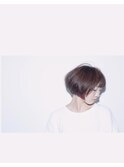 ショートボブ×インナーカラー