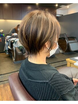 レイラバイアフロート 吉祥寺(Lila by afloat) 【畑中正敏】20代30代40代◎小顔丸みくびれショート、ボブ