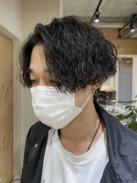 クオル 立川(QOL) 波巻きスパイラル センターパート ミディアム ツイスパ