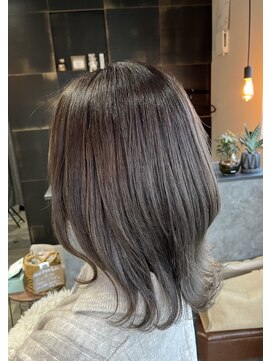 ネジヘアライフ(Nezi Hair Life) ホワイトグレージュ　ウルフベース