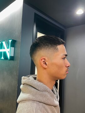 ダムディートウキョウ 北千住店(DAMDEE TOKYO) スキンフェード