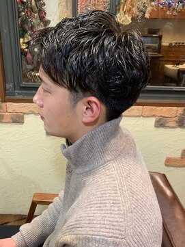 ティアトロアンドリミテバイティアトロ(teatro&limite by teatro) メンズカット　ツーブロック　アップバング