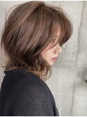 ◎くびれミディアム アッシュベージュ