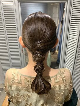 ヘアセット シャンプーアンドスパ専門店 ウルー(Uruu) 【タイトアレンジ】天神/天神駅/ヘアセット/早朝