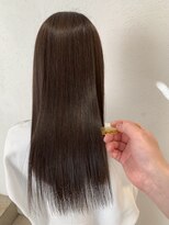 e.m.a プレミアムビューティーサロン 栄駅店(e.m.a PREMIUM BEAUTY SALON)&nbsp;艶髪ストレートロング×ブラウンベージュ