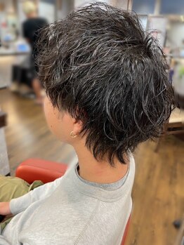 グレネイド(grenade)の写真/【駅徒歩1分】仕事帰りはGRENADEで男前ヘアに◎男性こそ必要な魅せるを叶える【泡パーマ】も大好評◎