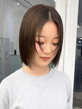 ニトバイアンキシム(nit by ahnkism) ボブミルクティーベージュブリーチダブルカラー堀江