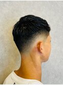 20代30代短髪スキンフェード刈り上げメンズツーブロ ック