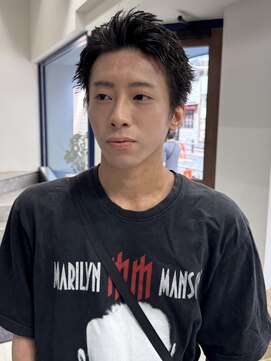 ウクラ バイ レシッド 池袋(uchla by rcid) スパイキーショート