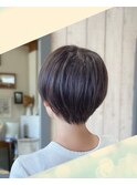 ノーカラーでも垢抜ける＊シルエット美人ショート 20代 30代