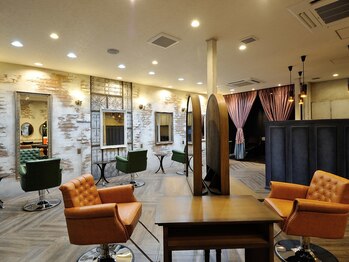 ヴィータス(vi+ H)の写真/落ち着いたオシャレな上質空間で、ゆったりとした時間を過ごしてみませんか。癒しのサロンタイムを*