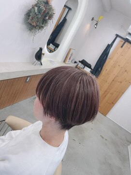 ザイエロー(THE YELLOW) ナチュラルなコントラストのハイライトカラー♪