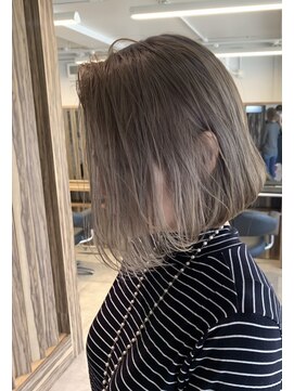 ユルム 深谷稲荷 白髪染めストレス解放/ケアブリーチ/ベージュ