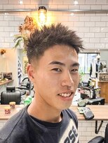 ミスターマウントロックバーバーショップ(MR.MT.ROCK BARBER SHOP) スパイキーショート テーパーフェード メンズサロン