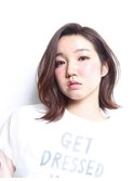 前髪なしスタイル●うるツヤ×大人ミディアム