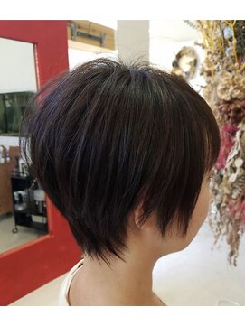 ヘアー デザイン イット(ITTO) すっきり小顔カット