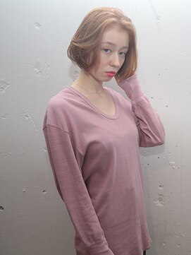 サバービア(suburbia) 『カット+ファストブリーチ+ホワイトグレージュ』