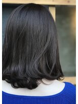 トイロ(TOIRO)&nbsp;暗髪カラーも透明感で軽く魅せるカラー