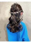 ハーフアップアレンジ　フェミニン　ゆる巻き　可愛い