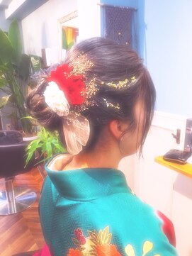 アポジェヘアー(apogee Hair) 卒業式アレンジ