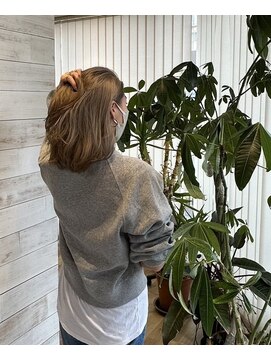 アンパサンド桜台(ampersand) ミディアムボブ×ペールベージュ