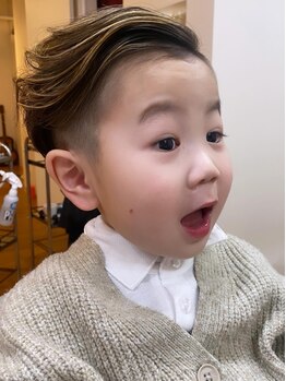 【完全マンツーマンサロン】子供から大人まで幅広い層から支持を集める人気Salon！親子でオシャレに…♪