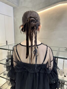 ワン 横浜(ONE005) ヘアセット/ヘアアレンジ/タイト/カチモリ/リボン/ベロア