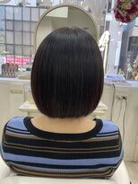 アルターシェリー(aL-ter che'rie) ミニボブ黒髪/クラゲヘアー/オリーブグレー/小顔/ココアベージュ